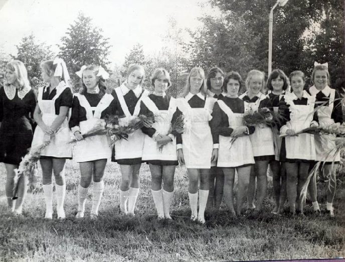 Выпускные 1970-х годов. Какими были школьницы раньше!