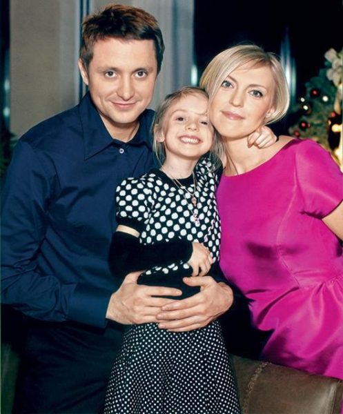 Счастье в семье Никиты Михалкова: еще одна внучка знаменитого режиссера выросла очаровательной красавицей