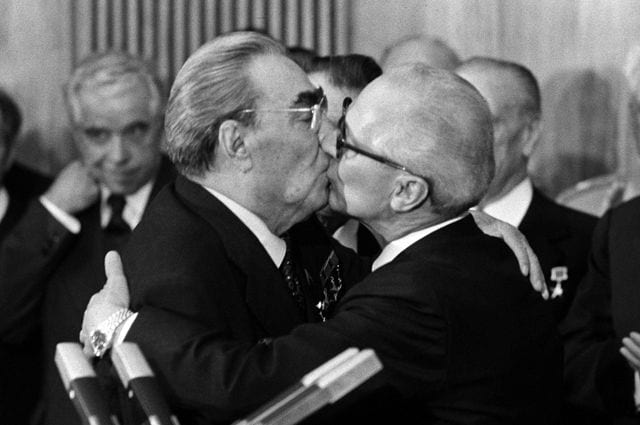 При Брежневе была лучшая жизнь: только факты!