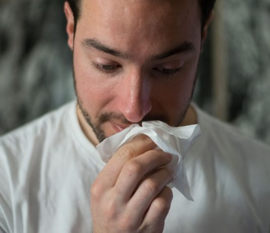 Как оказать себе помощь при любых видах насморка? Как оказать себе помощь при любых видах насморка?