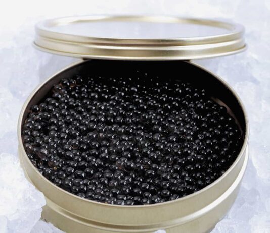 Стоит ли покупать черную икру: что это, классификация, разновидности, полезные свойства Стоит ли покупать черную икру: что это, классификация, разновидности, полезные свойства