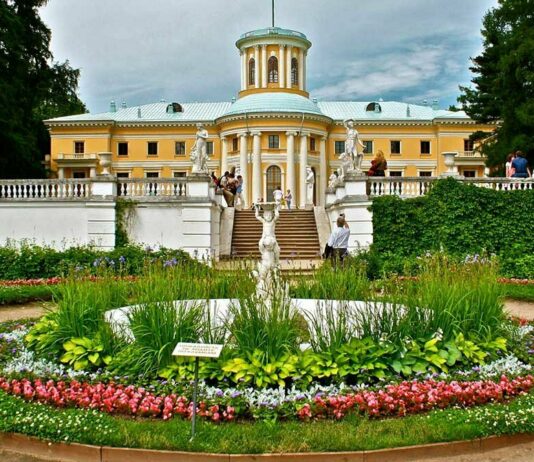 Самые известные усадьбы Подмосковья Самые известные усадьбы Подмосковья