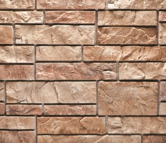 Как красиво и недорого облицевать стены дома снаружи? Как красиво и недорого облицевать стены дома снаружи?