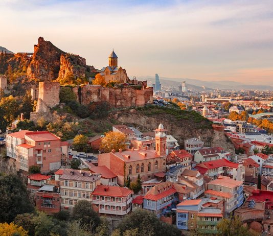 Тбилиси — красивый и теплый город
