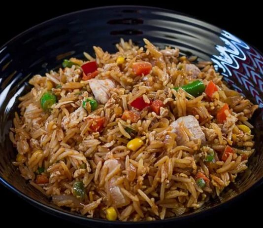 Рис по-тайски с курицей