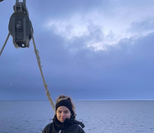 Морская Сага Алёны Косован: Открытия и Трудности в Океане Краболовного Плавания Алёны Косован краболов