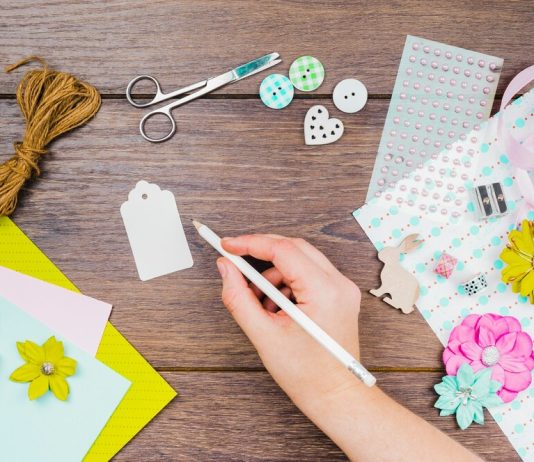 Фетровые брелочки: очаровательный и функциональный аксессуар