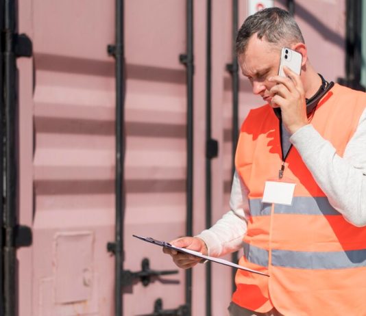 Зачем страховать груз при доставке из Китая: важные аспекты и преимущества