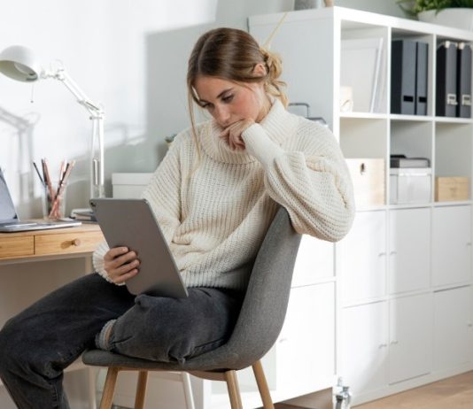 Работа из дома: как организовать, сохранить продуктивность и не сойти с ума