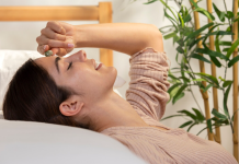 Акупунктура: как иглоукалывание помогает при болях и стрессе