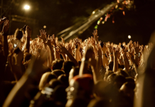 Как выбрать и купить билеты на концерт без лишних переплат